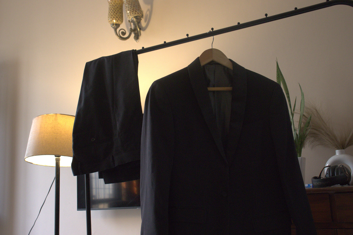 Louis Phillipe Black Tuxedo Set