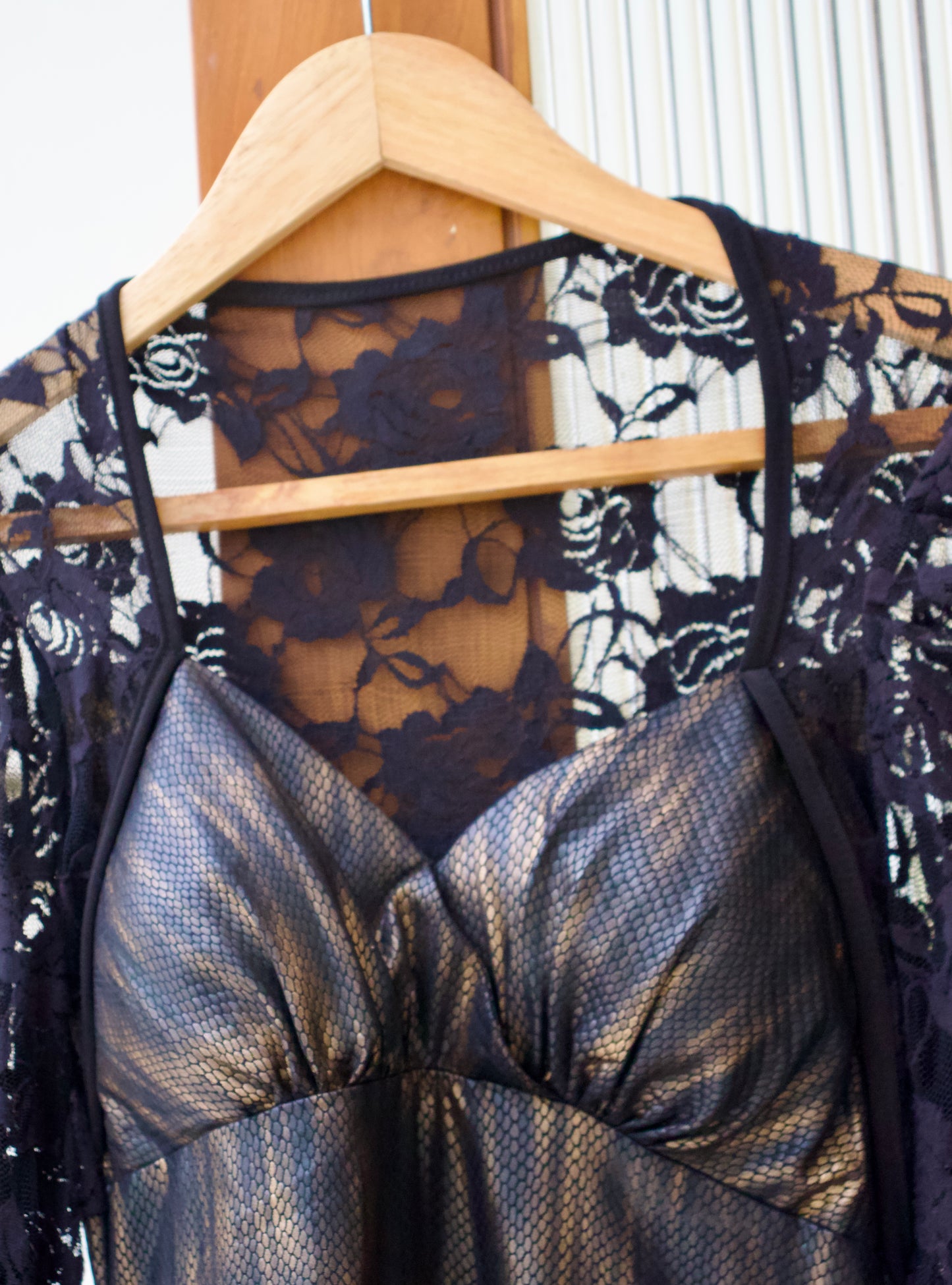 Black Lace &amp; Metallic Sheen Bodycon Dress