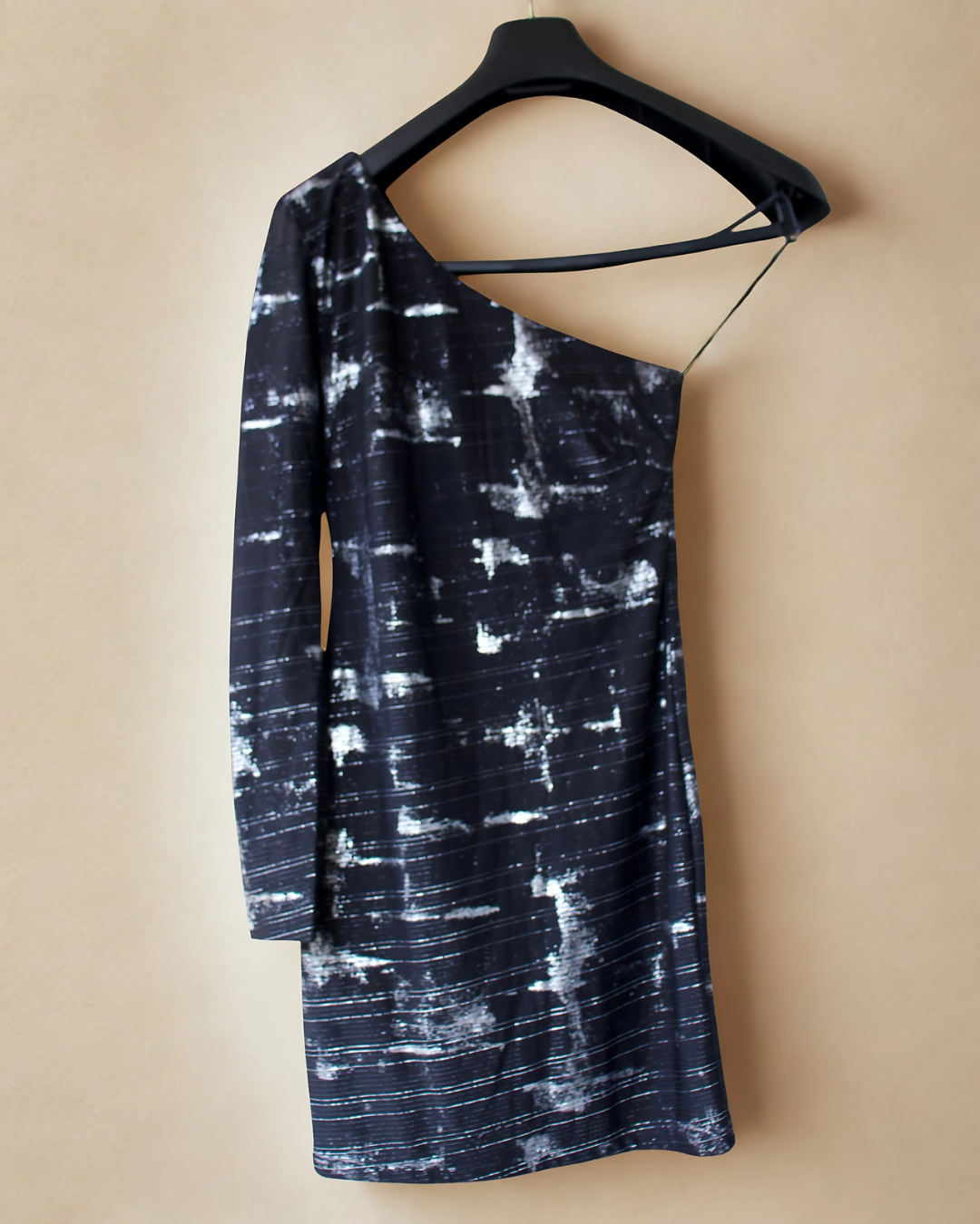 MIDNIGHT Stroke One-shoulder dress